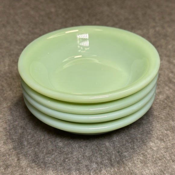 JADEITE Fire King Anchor Hocking 4 1/2" BERRY BOWL Excellent‎ Lot Of 4 - Picture 9 of 13